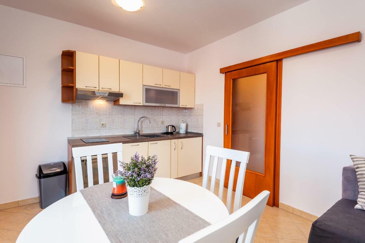 Apartmani Marina Klek Exterior foto